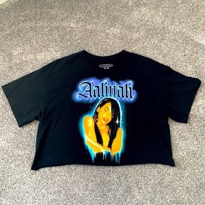 Aaliyah Black Tee Crop Top